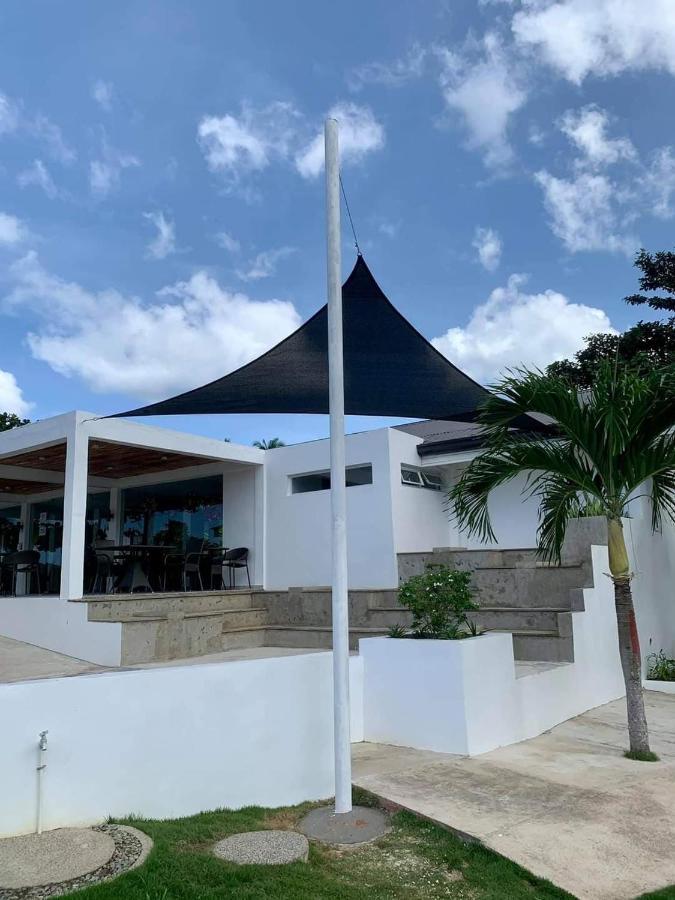 Cebu R Resort Tabuelan Bagian luar foto