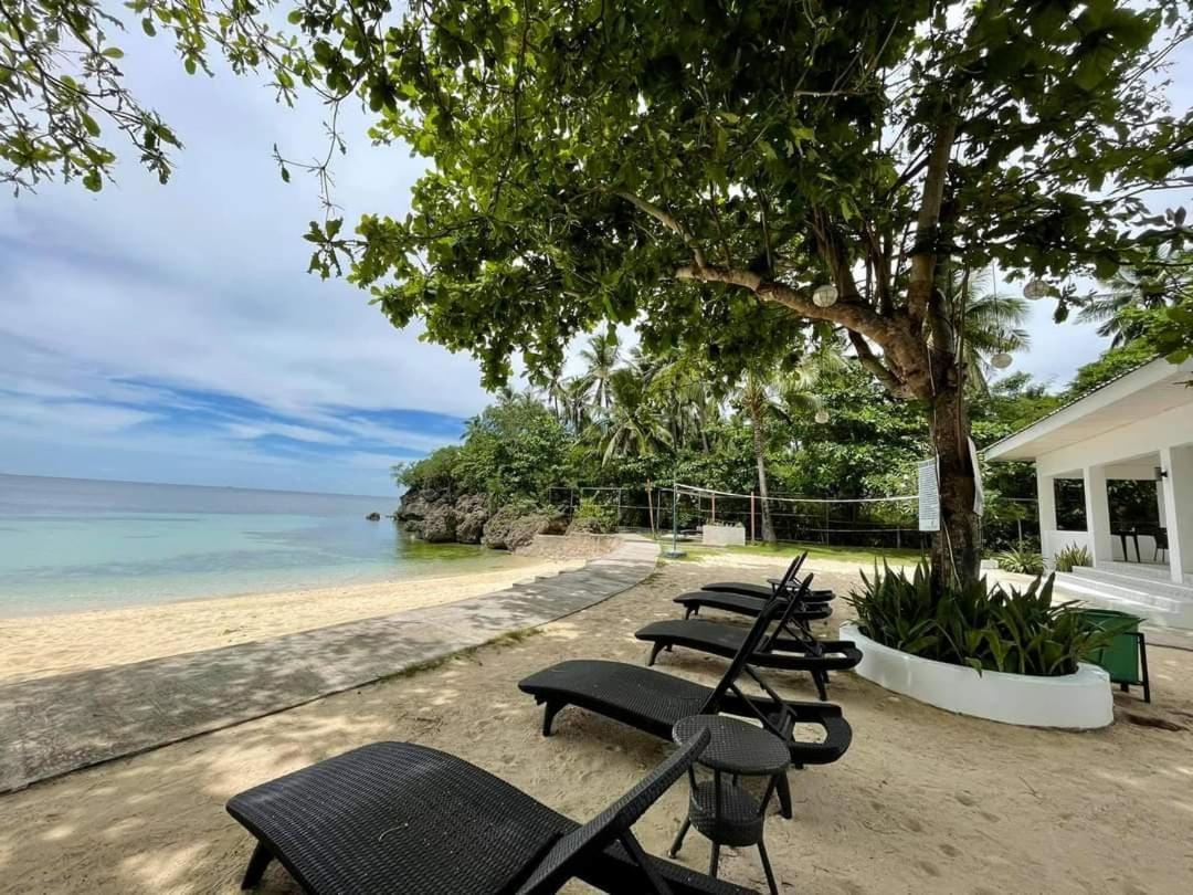 Cebu R Resort Tabuelan Bagian luar foto