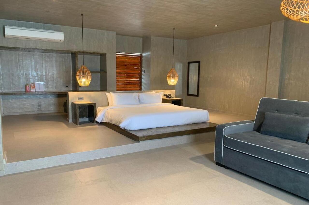 Cebu R Resort Tabuelan Bagian luar foto